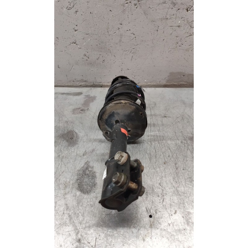 Recambio de amortiguador delantero derecho para toyota avensis berlina (t25) 2.0 d4-d executive berlina (5-ptas.) referencia OEM 3