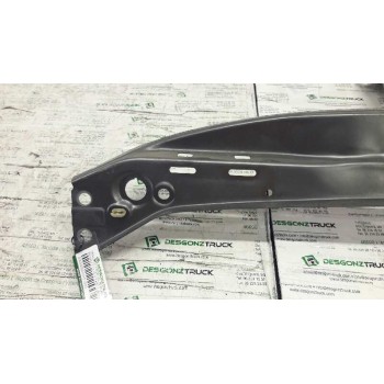 Recambio de traviesa frontal superior para renault clio ii fase i (b/cbo) 1.9 d referencia OEM IAM   