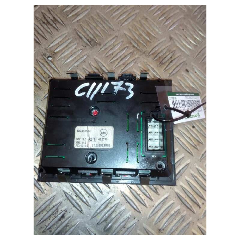 Recambio de mando radio para man tg - a 18.430 fg / bb (e3/e4) l referencia OEM IAM 81255056759 - Blanco 2