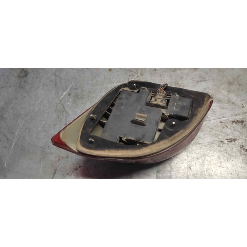 Recambio de piloto trasero izquierdo para ford fiesta berlina (dx) 1.3 cat referencia OEM IAM 2
