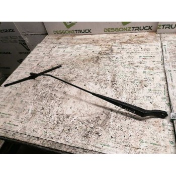 Recambio de brazo limpia delantero izquierdo para peugeot 207 rc referencia OEM IAM   