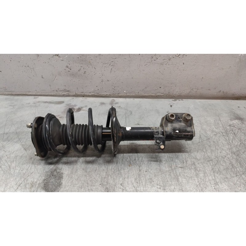Recambio de amortiguador delantero izquierdo para toyota avensis berlina (t25) 2.0 d4-d executive berlina (5-ptas.) referencia O 4