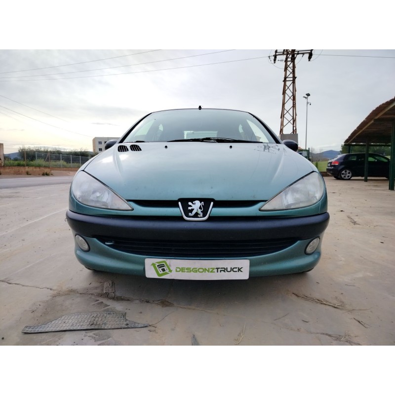 PEUGEOT 206 BERLINA