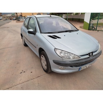 PEUGEOT 206 BERLINA