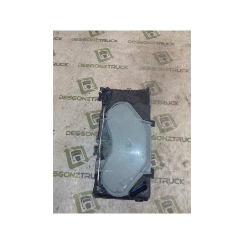 Recambio de faro izquierdo para iveco trucks daily 35s12 referencia OEM IAM 2