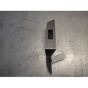 MANDO ELEVALUNAS DELANTERO DERECHO 5 PINS