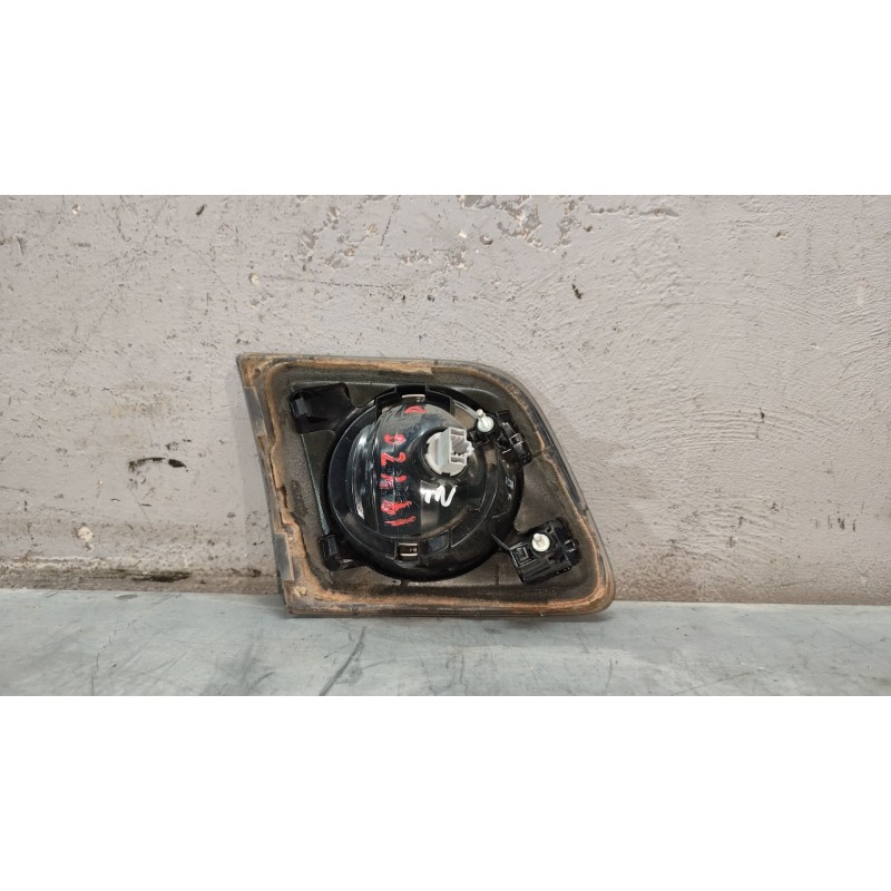 Recambio de piloto trasero derecho interior para mazda 3 berlina (bk) 1.6 crdt active referencia OEM IAM - Negro 2