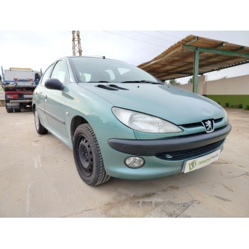 peugeot 206 berlina del año 2000