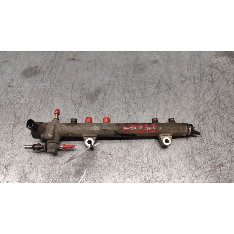 Recambio de rampa inyectora para opel corsa c blue line referencia OEM IAM 0445214044 - Blanco 4