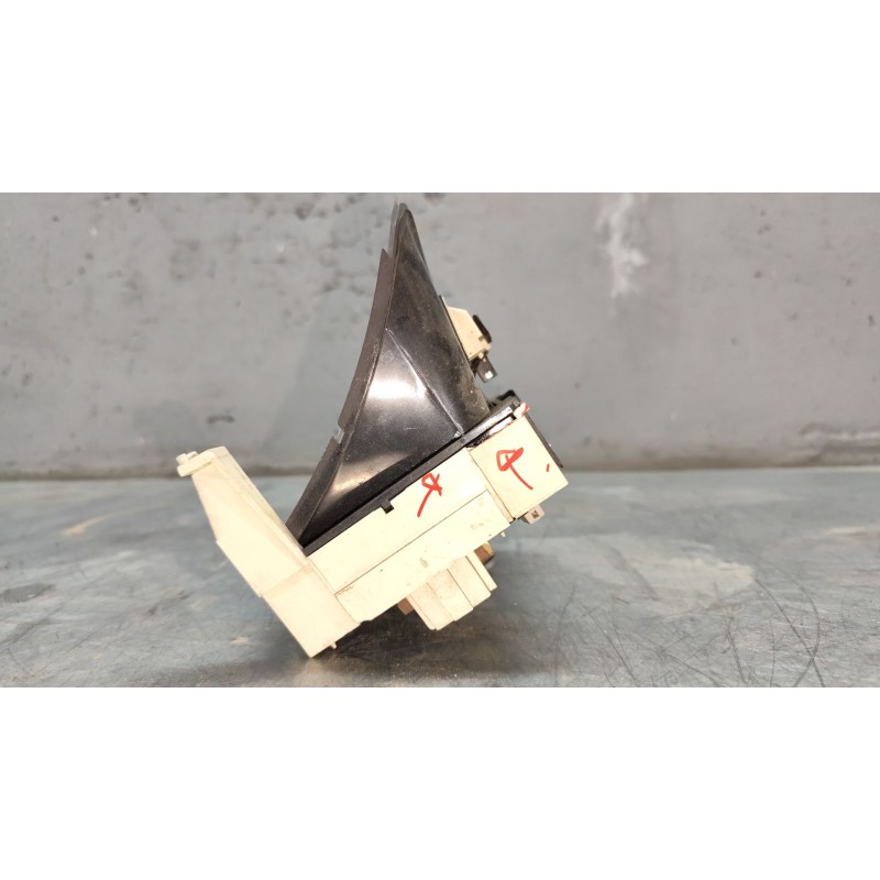 Recambio de cuadro instrumentos para seat marbella 0.9 referencia OEM IAM 21003501 - Negro 6