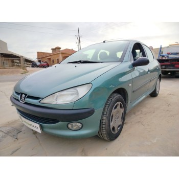 peugeot 206 berlina del año 2000