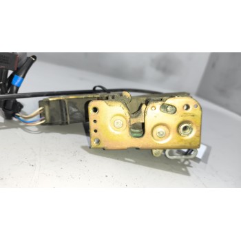 Recambio de cerradura puerta delantera derecha para renault magnum ab 2005 12.8 diesel referencia OEM IAM   