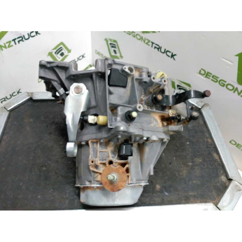 Recambio de caja cambios para citroën berlingo 1.9 d cumbre familiar referencia OEM IAM 20TA74 3