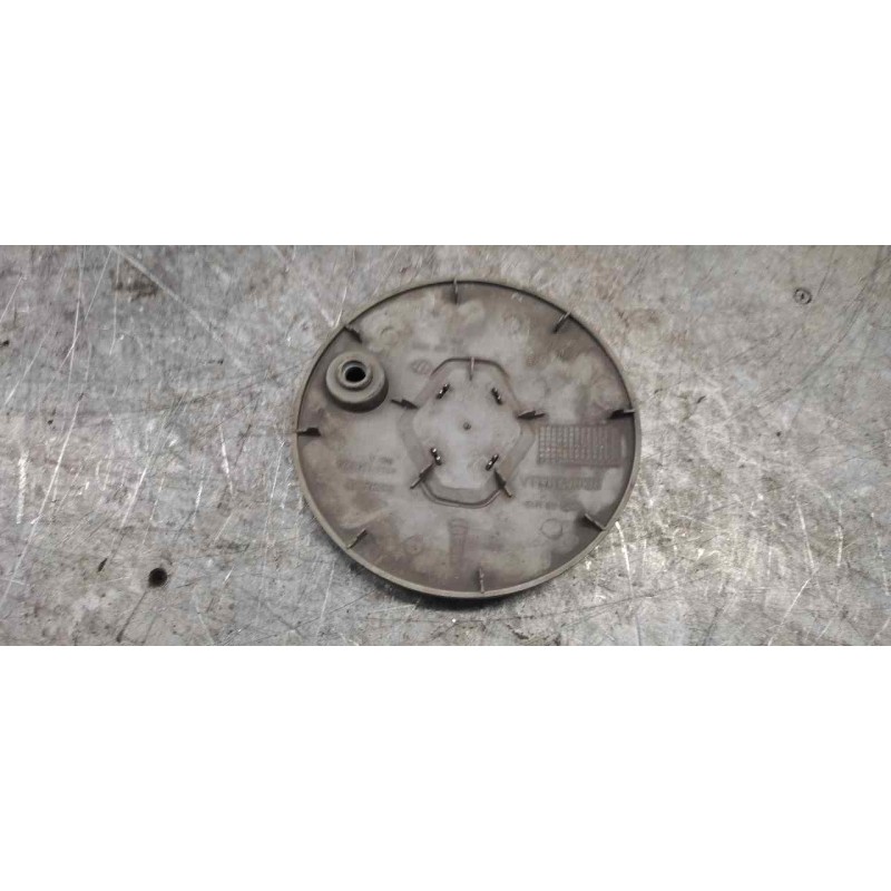 Recambio de tapacubos para renault scenic ii authentique referencia OEM IAM 8200134774 14CM 2