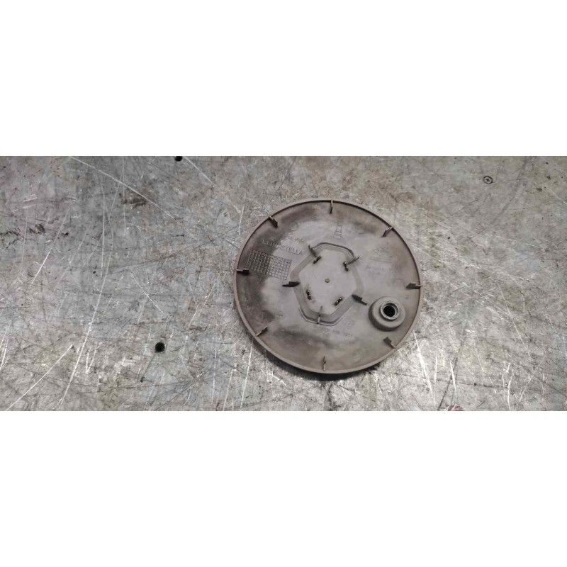 Recambio de tapacubos para renault scenic ii authentique referencia OEM IAM 8200134774 14CM 2