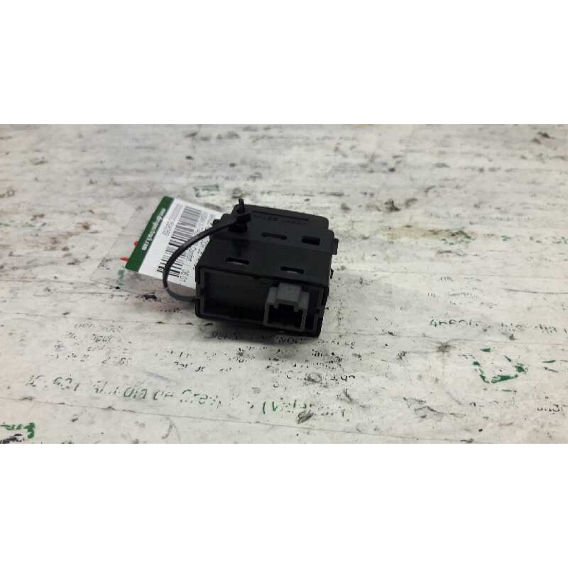 Recambio de mando regulador de faros para nissan x-trail (t30) comfort referencia OEM IAM 2
