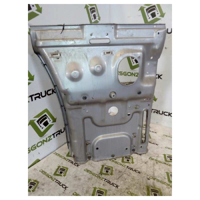 Recambio de peldaño izquierdo para scania serie 4 (p/r 124 l) fsa 420 (4x2) e2/e3 largo cr 19 topline referencia OEM IAM 1515193 - Gris 2