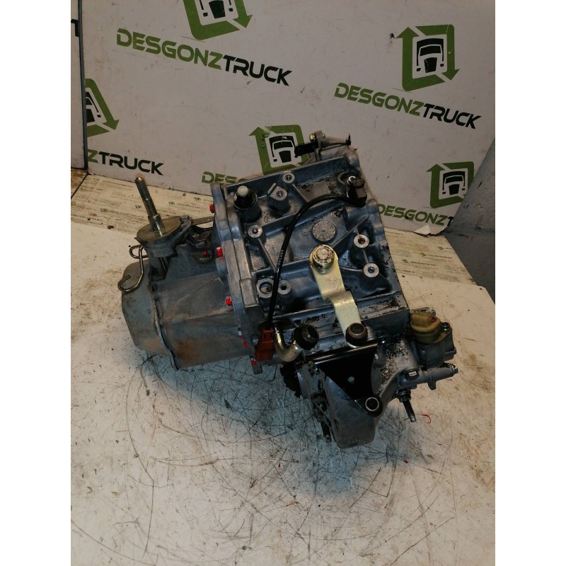 Recambio de caja cambios para citroën berlingo 1.9 d x familiar referencia OEM IAM 20DM48 - Blanco 2