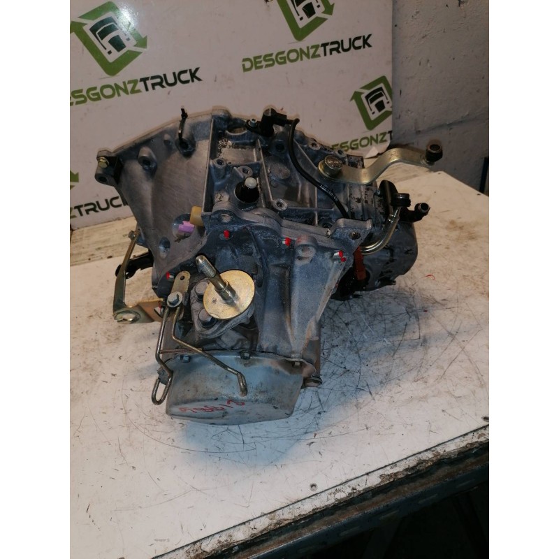 Recambio de caja cambios para citroën berlingo 1.9 d x familiar referencia OEM IAM 20DM48 - Blanco 3