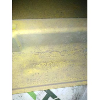 Recambio de moldura trasera cabina para volvo fh xxx 12.8 diesel referencia OEM IAM 3175930 PARTE DERECHA 