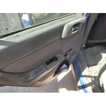 opel astra g berlina del año 2001