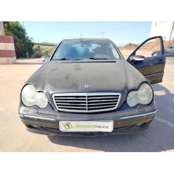 mercedes-benz clase c (w203) berlina del año 2000