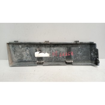 Recambio de molduras delanteras para renault magnum ab diesel referencia OEM IAM 5010468808  DERECHA