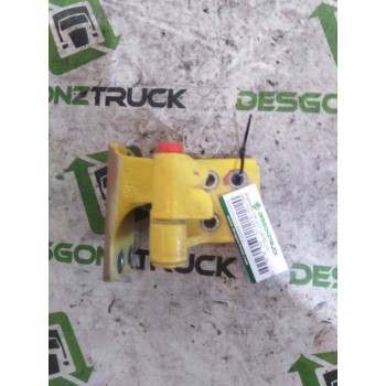 Recambio de bisagra delantera derecha para man tgx 18.xxx fg / 4x2 bl xl referencia OEM IAM  PARTE INFERIOR 