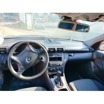 mercedes-benz clase c (w203) berlina del año 2000