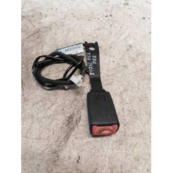 ENGANCHE DE CINTURON DELANTERO DERECHO 2 CABLES