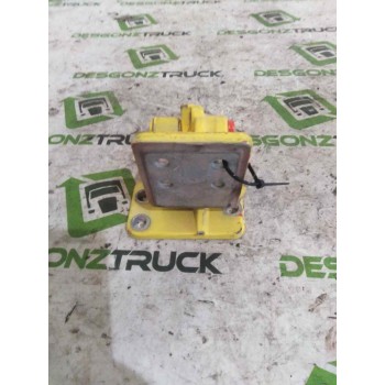 Recambio de bisagra delantera derecha para man tgx 18.xxx fg / 4x2 bl xl referencia OEM IAM  PARTE INFERIOR 