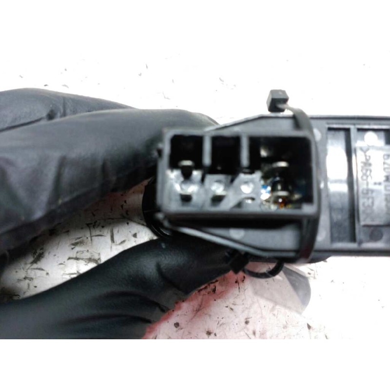 Recambio de mando elevalunas trasero derecho para mitsubishi santamo (hyundai) santamo confort referencia OEM IAM 93570M2501 - Gris 2