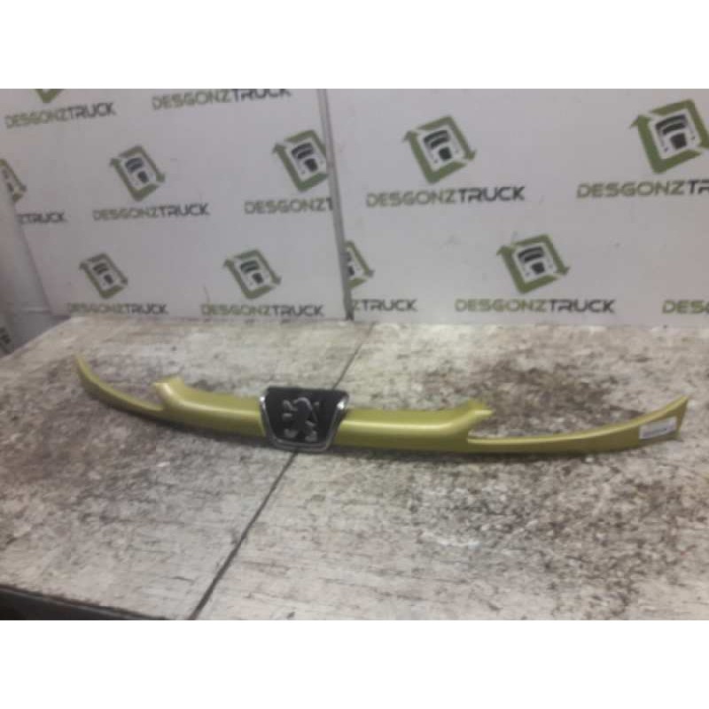 Recambio de rejilla delantera central para peugeot 206 berlina xs clim referencia OEM IAM 9628691277 3