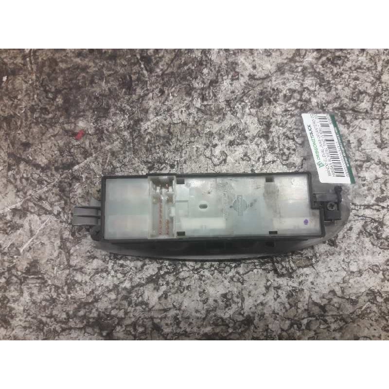 Recambio de mando elevalunas delantero izquierdo para nissan almera tino (v10m) referencia OEM IAM 80961BU4001 15 PINS 2