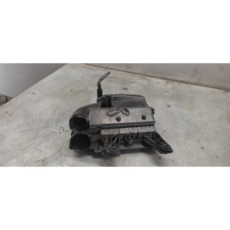 Recambio de filtro aire para citroën c3 lx referencia OEM IAM 9673061080 - Blanco 4
