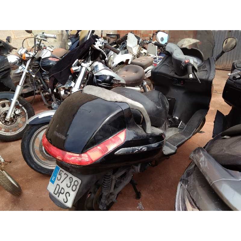 PIAGGIO (VESPA) X8