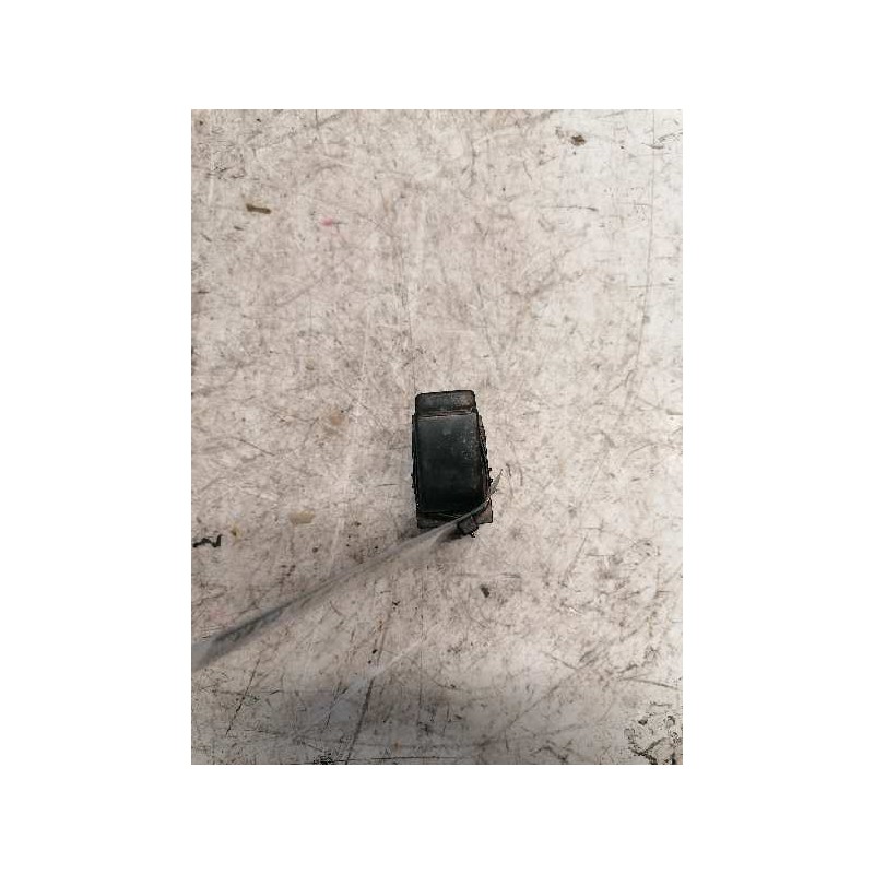 Recambio de mando elevalunas trasero izquierdo para toyota corolla verso (r1) 2.2 d-4d luna referencia OEM IAM 37181A320A05 5 PI - Gris
