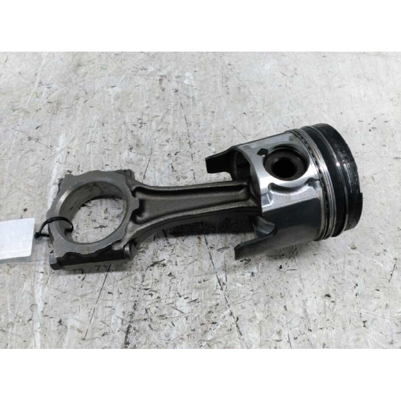 Recambio de piston para opel astra g berlina club referencia OEM IAM 2
