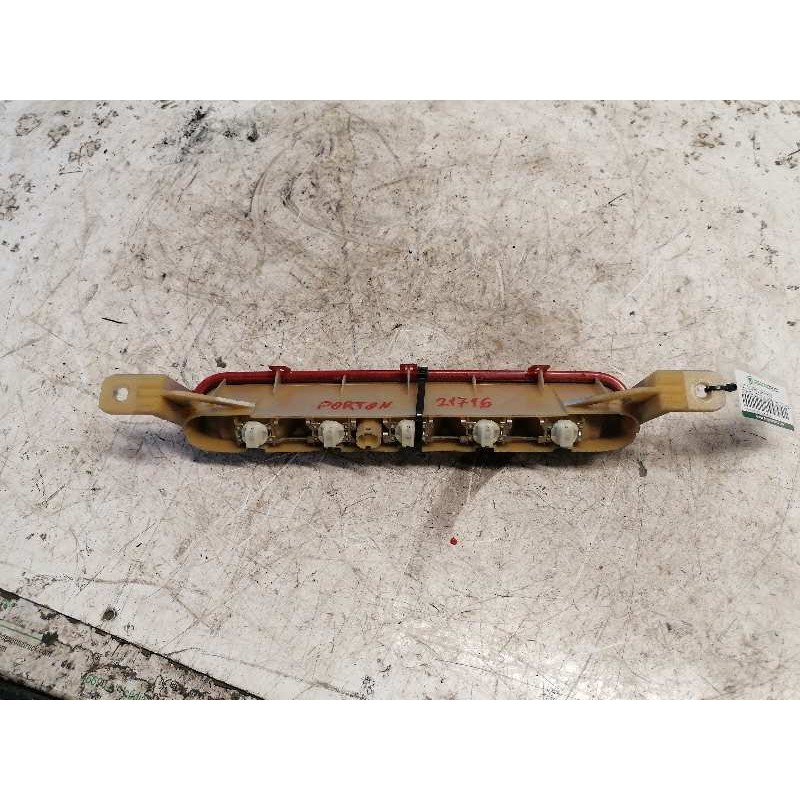 Recambio de luz central de freno para toyota corolla verso (r1) 2.2 d-4d luna referencia OEM IAM   2 PINS - Gris 2