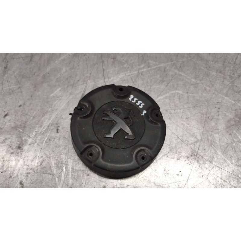 Recambio de tapacubos para peugeot partner tepee 1.6 bluehdi 100 referencia OEM IAM 9608342277  