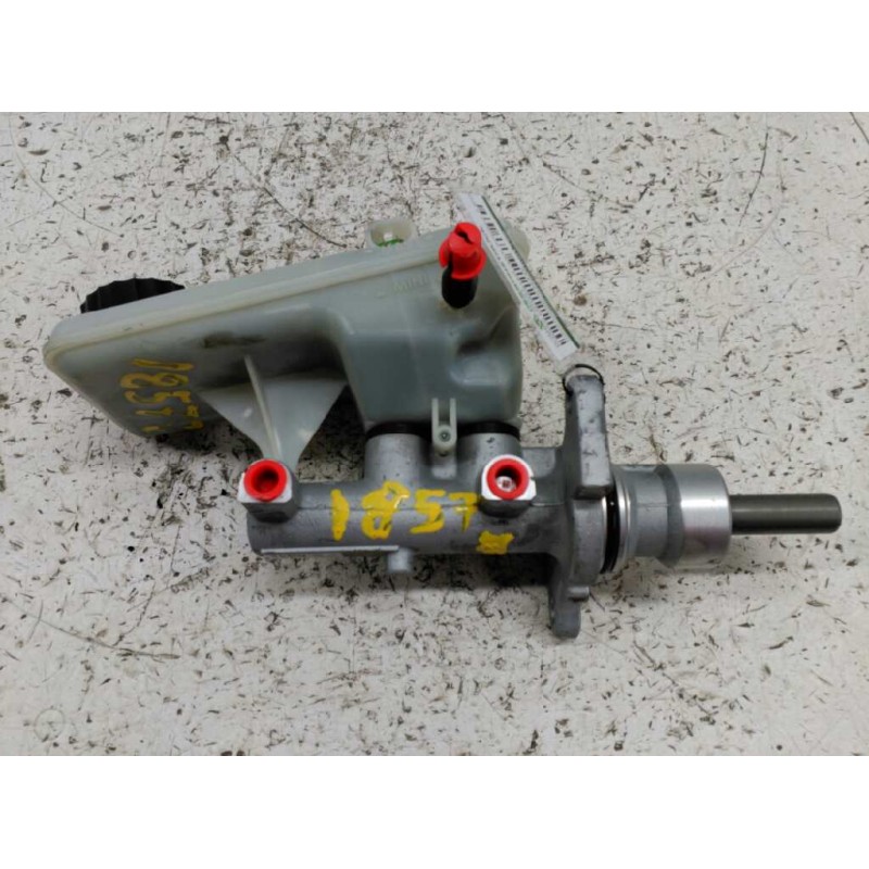 Recambio de bomba freno para nissan primastar (x83) avantour 7 asientos distancia entre ejes corta 2,84t referencia OEM IAM - Blanco