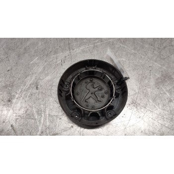 Recambio de tapacubos para peugeot partner tepee 1.6 bluehdi 100 referencia OEM IAM 9608342277  