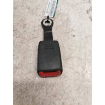 Recambio de enganche de cinturon trasero izquierdo para toyota corolla verso (r1) 2.2 d-4d luna referencia OEM IAM   