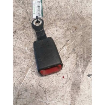 ENGANCHE DE CINTURON TRASERO CENTRAL E034601 