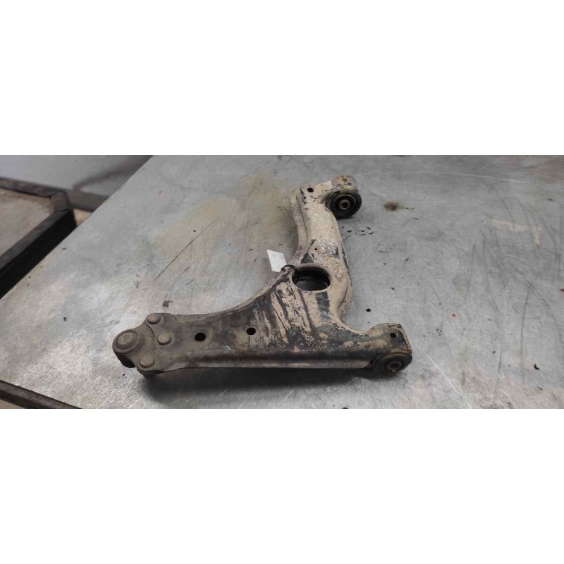 Recambio de brazo suspension inferior delantero izquierdo para opel astra h ber. cosmo referencia OEM IAM 3
