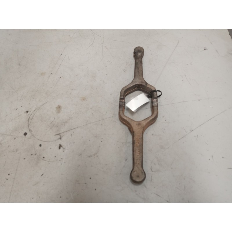 Recambio de horquilla embrague para renault midlum 4.8 diesel referencia OEM IAM 7420823924  7420823919 - Blanco 2