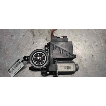 Recambio de motor elevalunas delantero derecho para volkswagen polo (9n1) highline referencia OEM IAM 6Q2959801A  