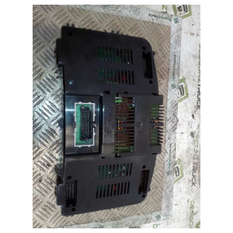 Recambio de cuadro instrumentos para man tg - a 18.480 12.4 diesel referencia OEM IAM 81272026152 - Negro 2