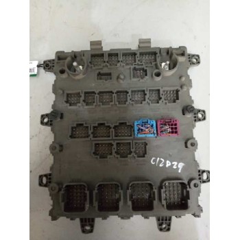 Recambio de caja reles / fusibles para renault magnum ab 2005 12.8 diesel referencia OEM IAM 7421464562  