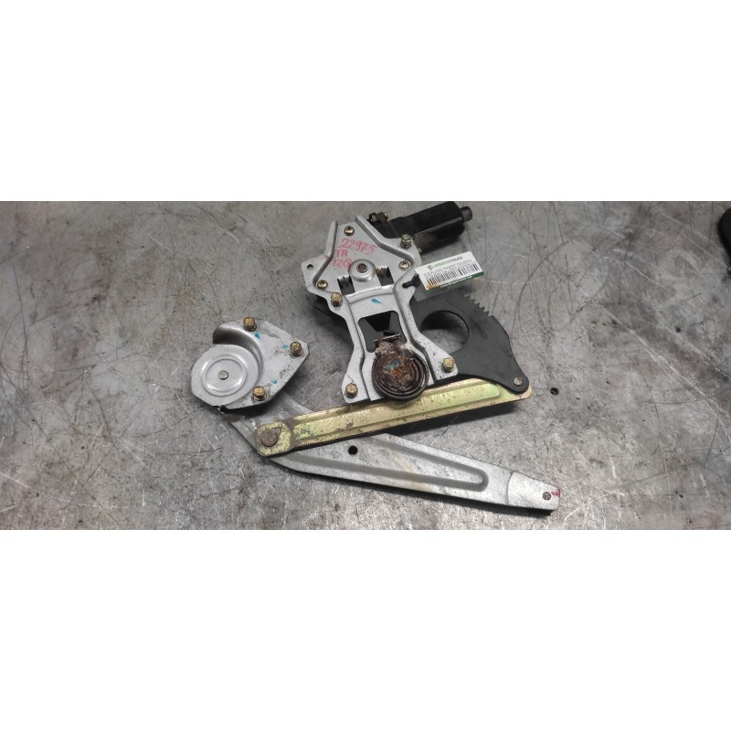 Recambio de elevalunas trasero izquierdo para mitsubishi galloper (hyundai) 2.5 td (5-ptas.) referencia OEM IAM   2 PINS